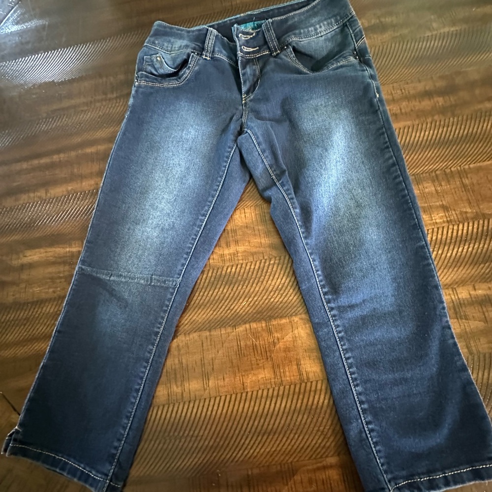 YMI Women's Dark Blue Capris